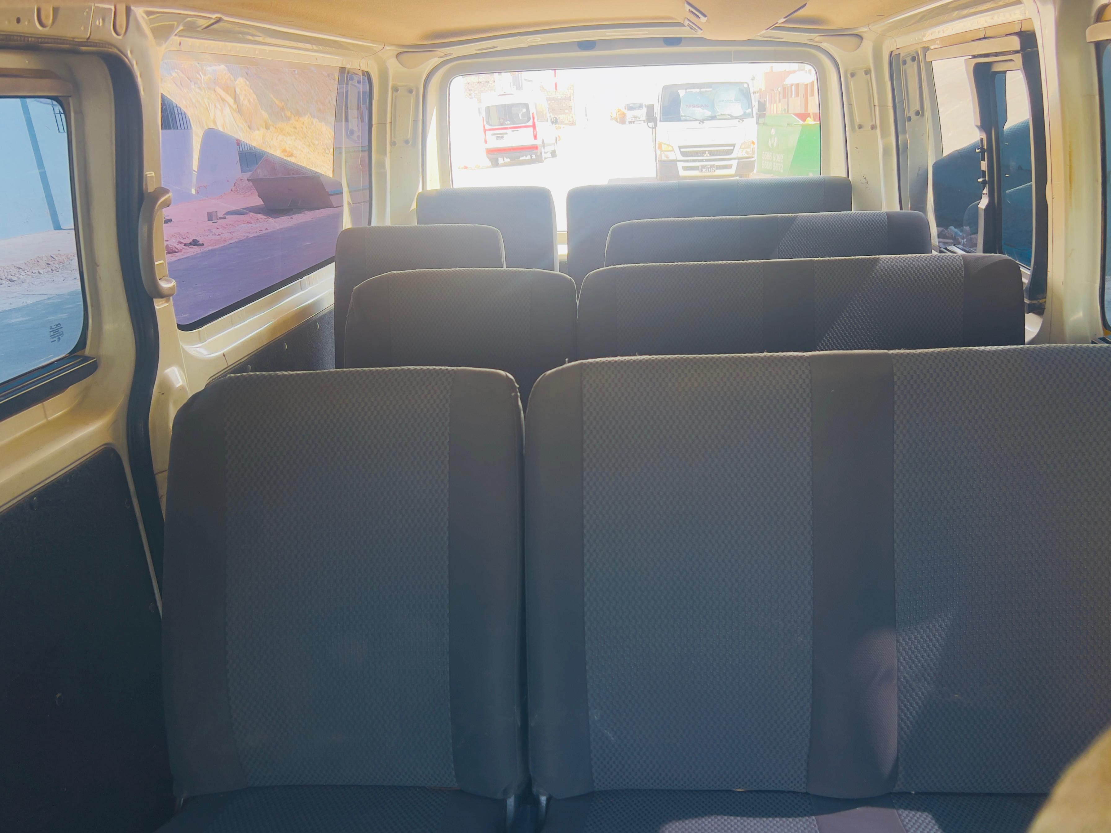 Nissan Urvan 2015